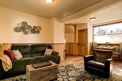 623 Hill St #2 — Photo 9