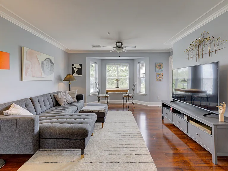 900 Taylor St #401 — Photo 14