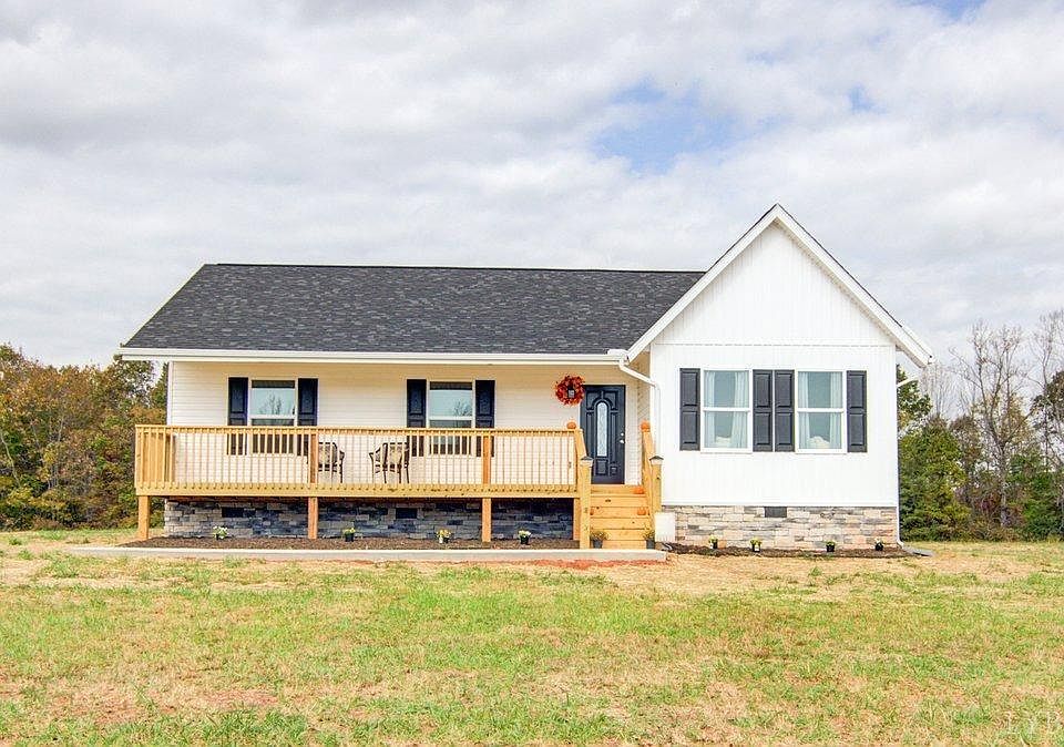 1st image of 2423 Smith Mountain Lake Pkwy Lot 16