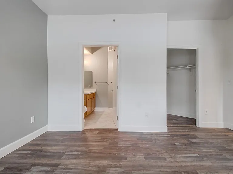 450 J St #3131 — Photo 26