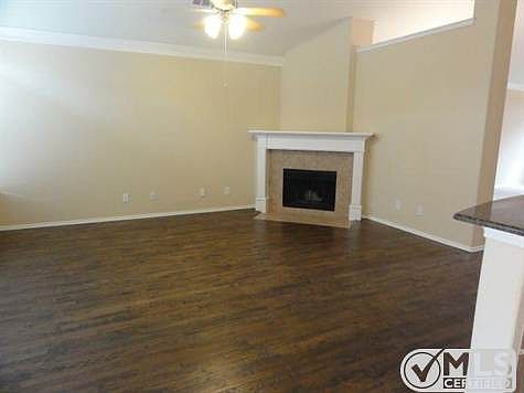 4th image of 404 Clear Springs Ct