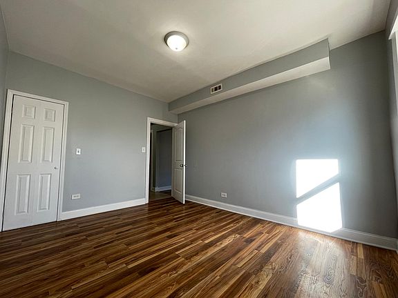4th image of 5846 S Calumet Ave #2N