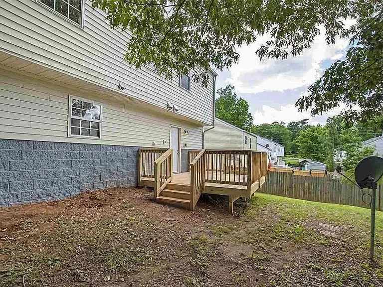 624 Oleander Rd — Photo 36