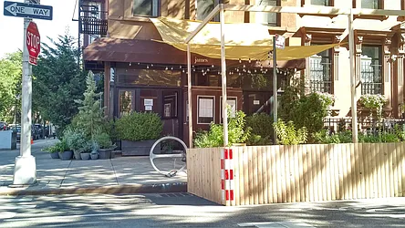 Rented by R New York