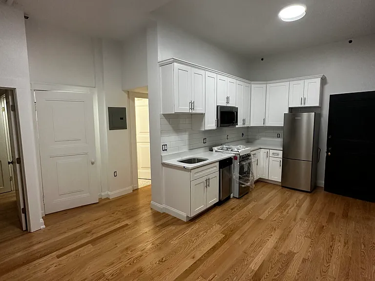 45 Westland Ave #20 — Photo 2