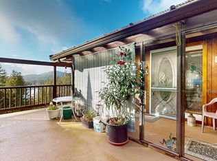 5228 Claydon Rd, Sunshine Coast, BC V0N 1S1