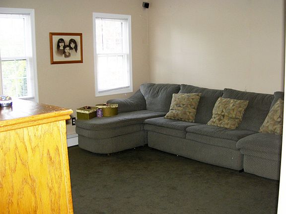 DINING ROOM (used as living room)
