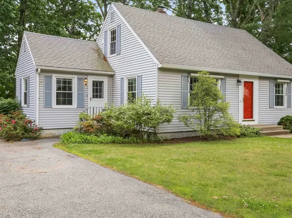 4 Ledgewood Dr, Boylston, MA 01505