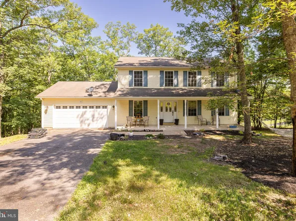 800 S Lakeview Dr, Cross Junction, VA 22625