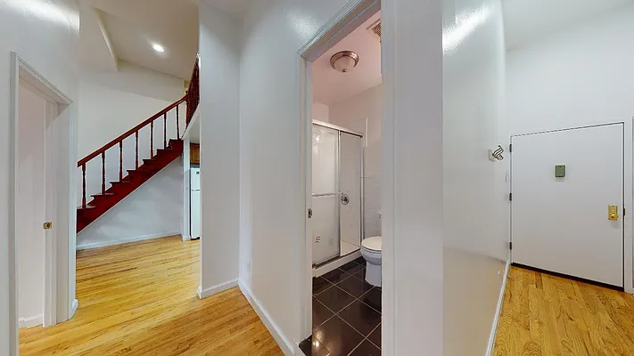 Rented by Bond New York | media 34