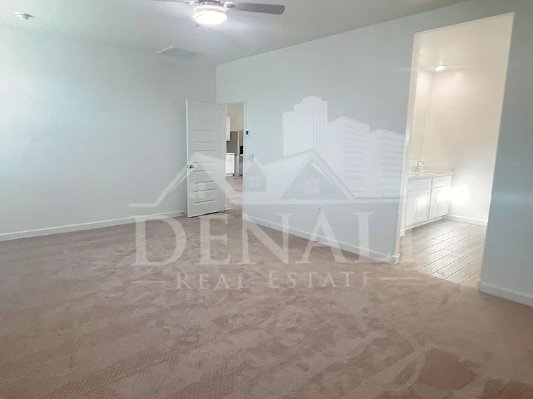 2760 W Stradling Ave — Photo 14