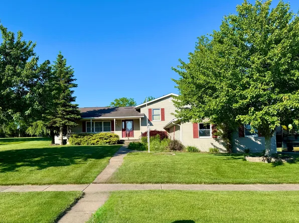 633 King Ridge Ct, Ashland, OH 44805