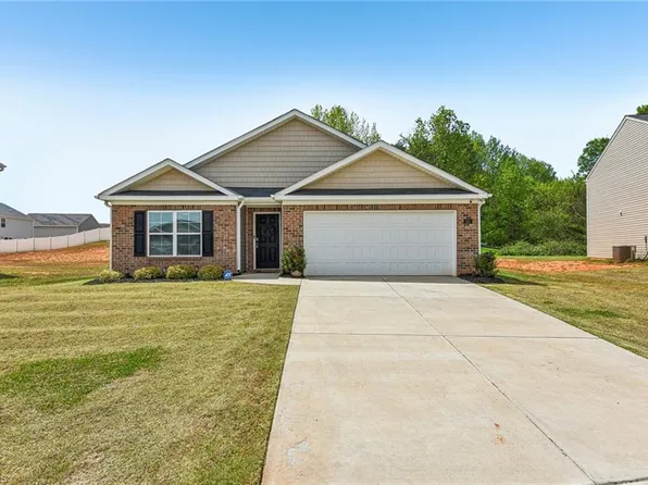 141 Emma Ct, Lexington, NC 27295