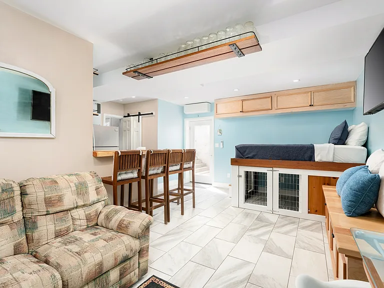 8 Flocee Ln — Photo 15