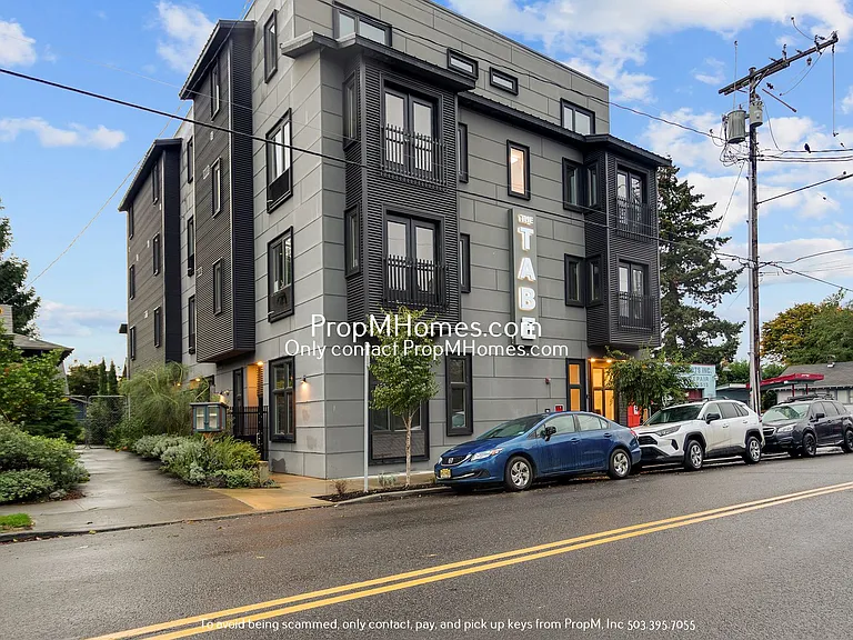 1825 SE 50th Ave #301 — Photo 17