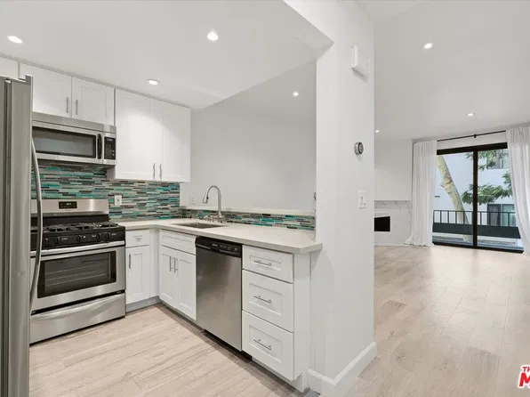 8707 Falmouth Ave Unit 214, Playa Del Rey, CA 90293