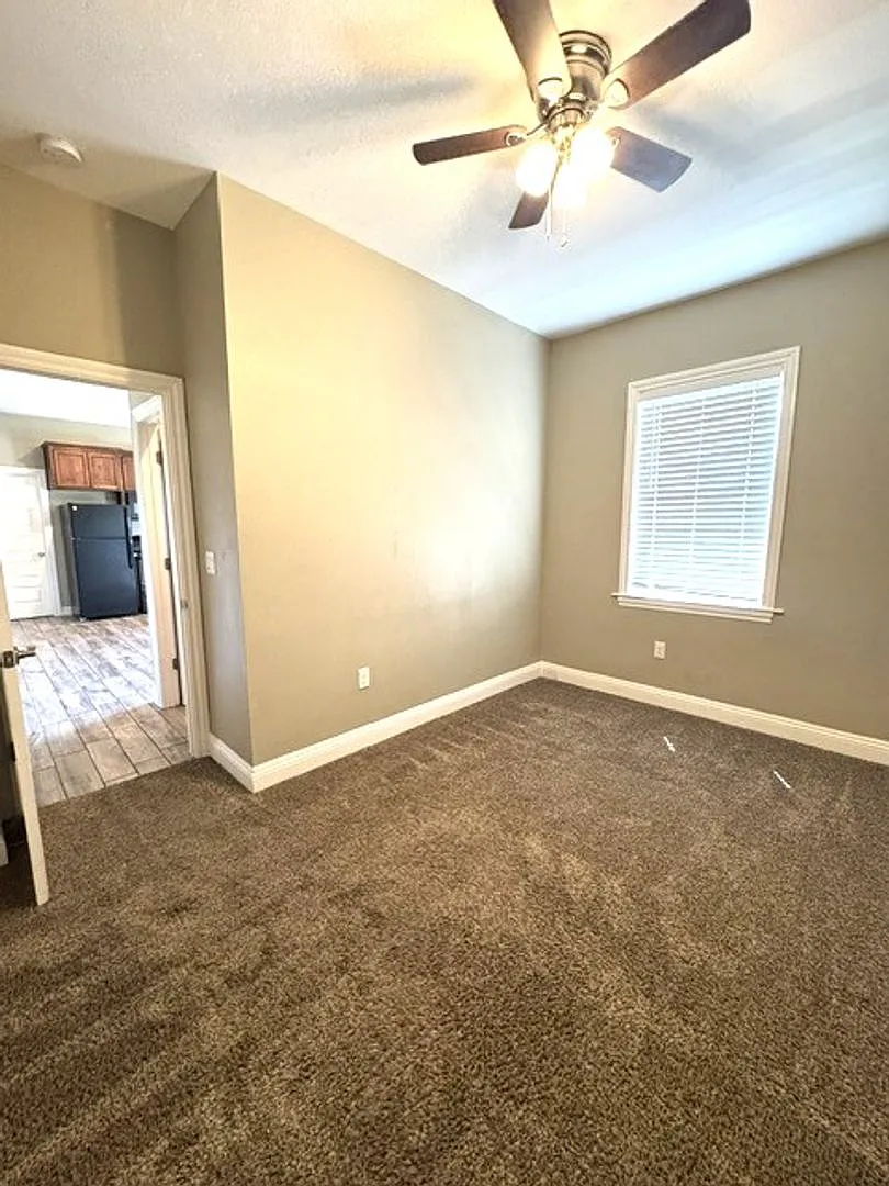 Willows Park Apartments — Photo 3