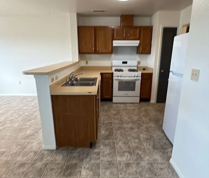 1281 Dakota Dr — Photo 5