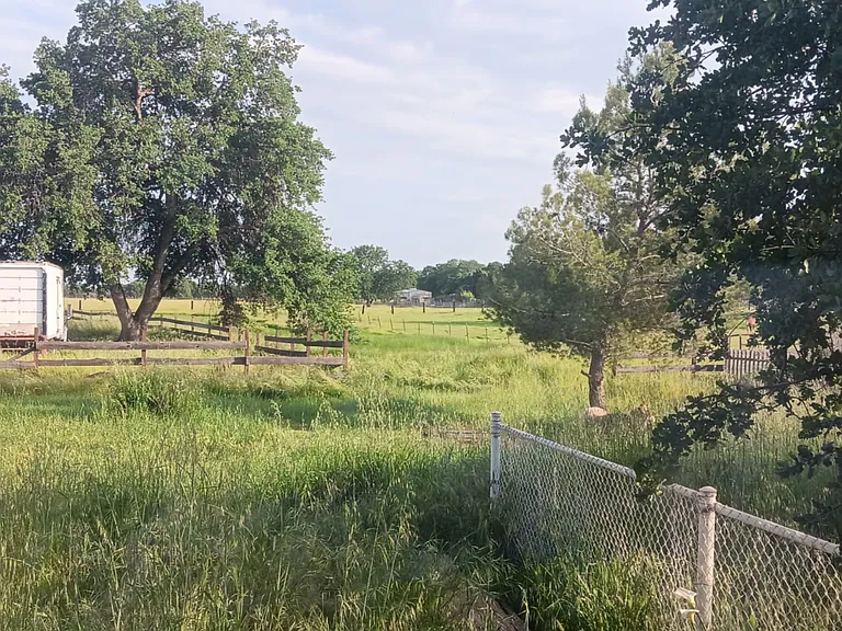 Ridge Rd — Photo 3