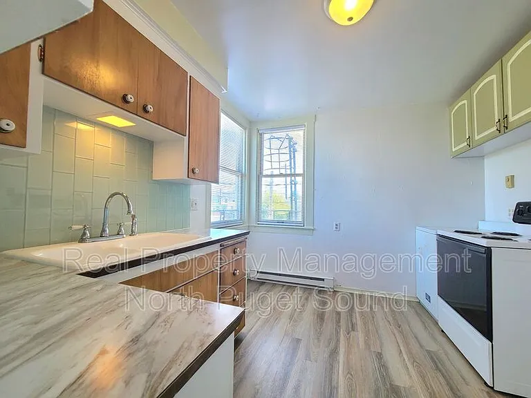 2301 Rucker Ave #4 — Photo 14