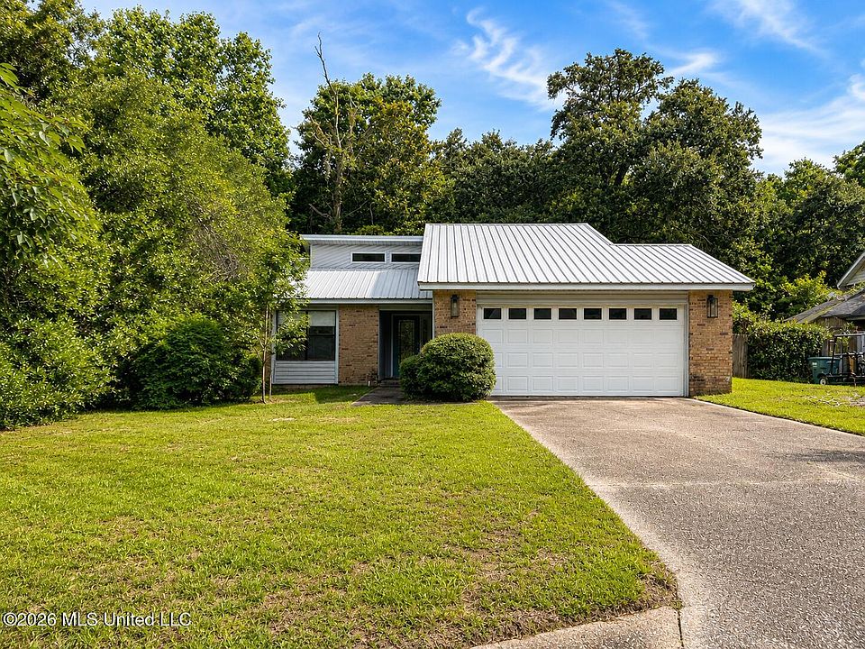 1st image of 3119 Breezy Hill Ln