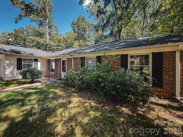 5500 Whippoorwill St, Durham, NC 27704