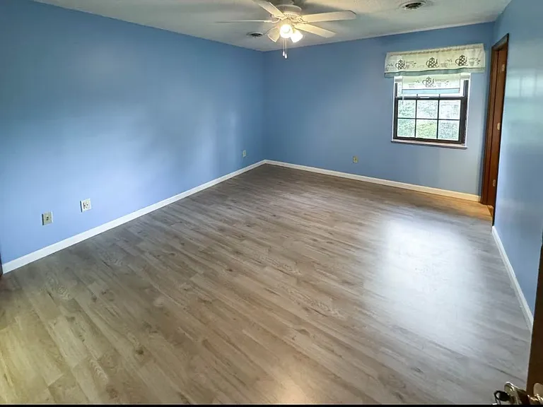 810 Highland Dr #303 — Photo 6