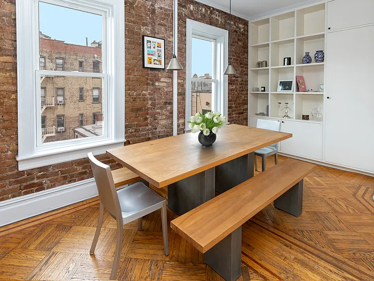 237 W 11th St #5C — Photo 2