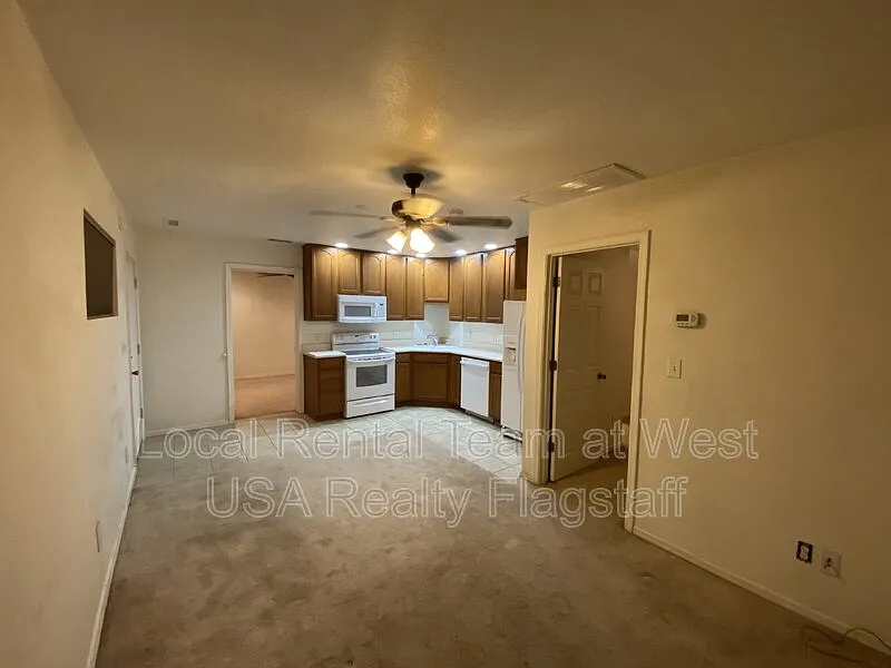 2 bed, 2.0 bath, 800 sqft, $1,600 — Photo 4