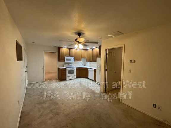 4th image of 3018 N Loma Vista Dr