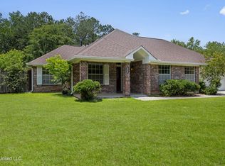 13463 Tara Hills Dr, Gulfport, MS 39503