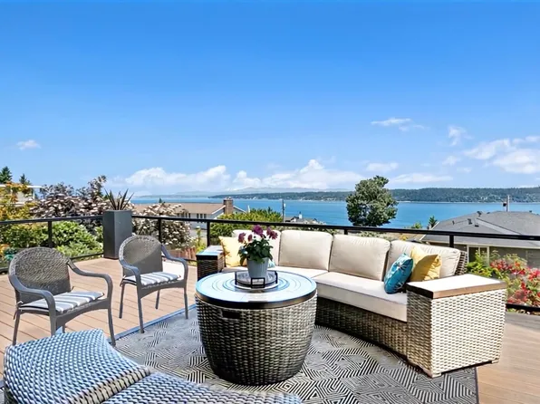 2923 Viewmont Place, Camano Island, WA 98282