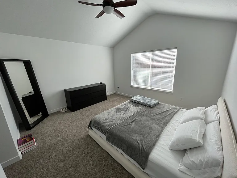 5434 W Fairgrove Ln — Photo 7