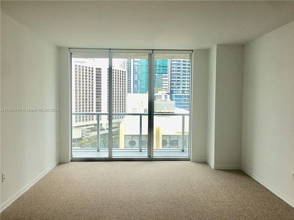 3rd image of 500 Brickell Ave APT 1505