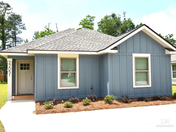 22051 8th St, Silverhill, AL 36576