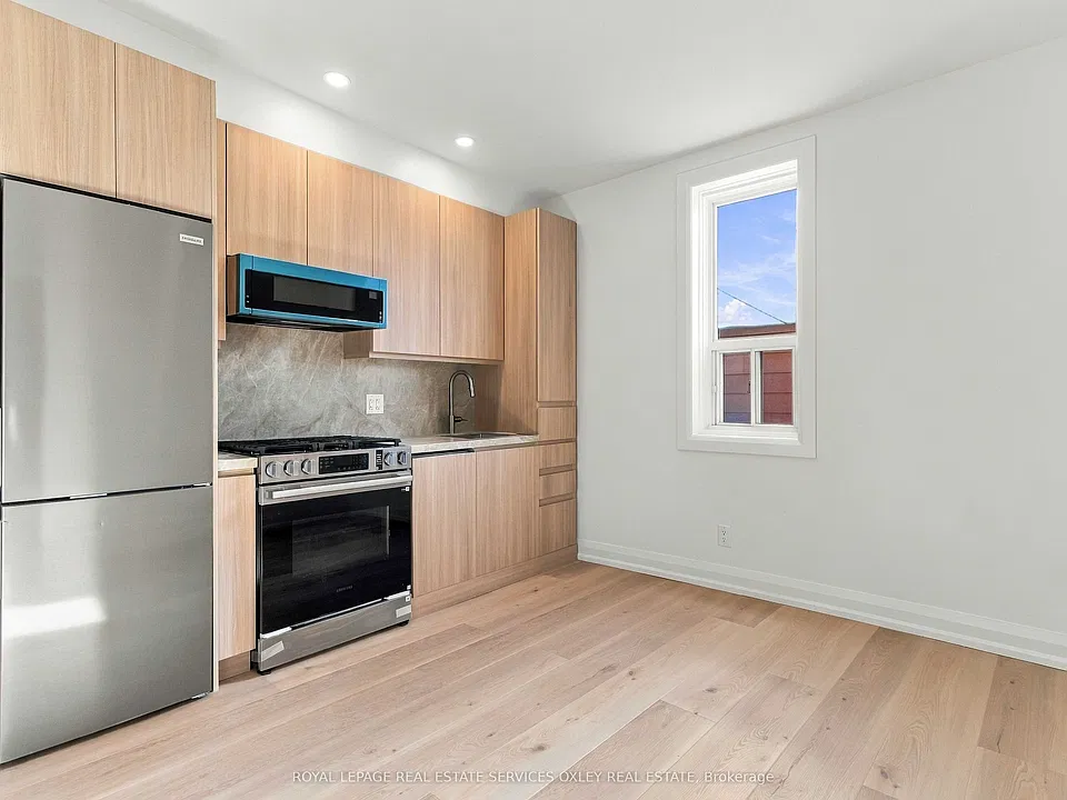 50 Grove Ave #2R