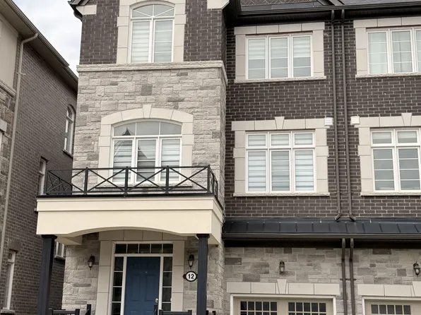 12 Globemaster Ln, Richmond Hill, ON L4E 2W3