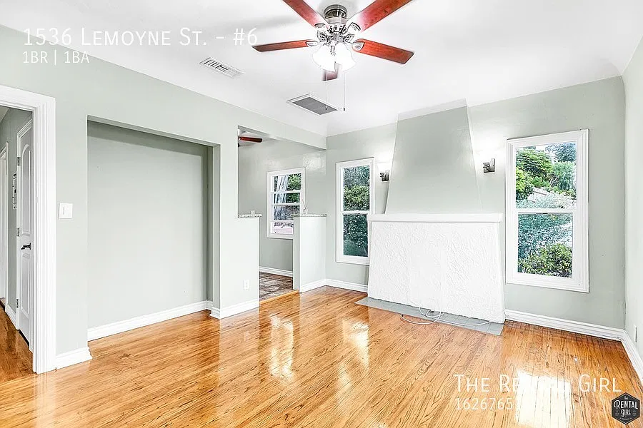 Spacious Echo Park One Bedroom| Top Floor Corner Unit | Views Of DTLA | Ample Storage! — Photo 3