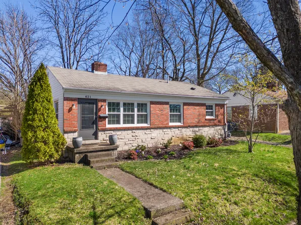 621 Stratford Dr, Lexington, KY 40503