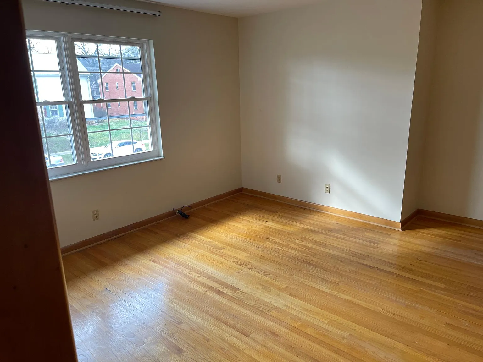 1220 Kanawha Ter — Photo 2