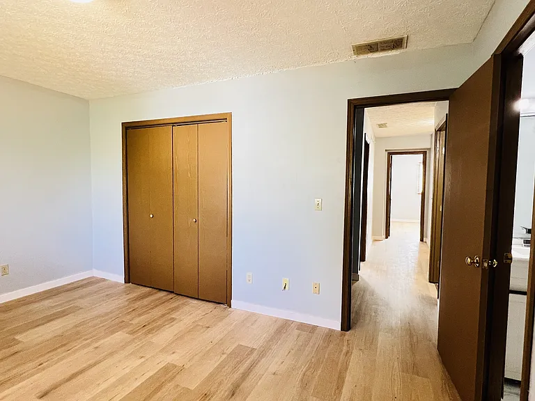 431 S Village Ct #1 — Photo 34