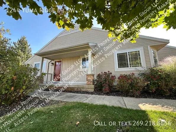 1244 Yuma Ridge Dr SW, Byron Center, MI 49315
