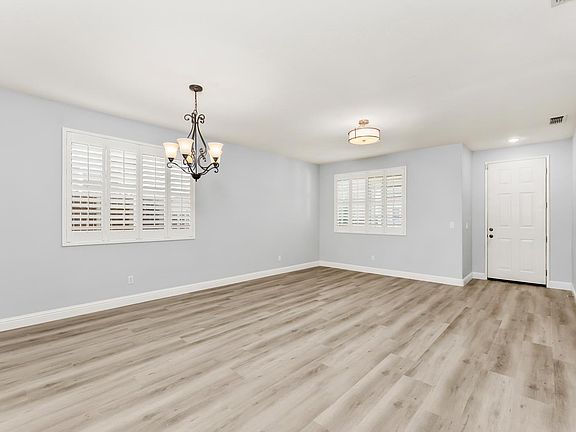 3rd image of 5903 Deepdale Way