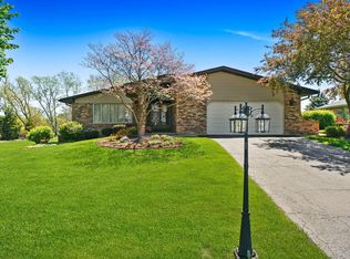 3023 E Cedar Ln, Crete, IL 60417