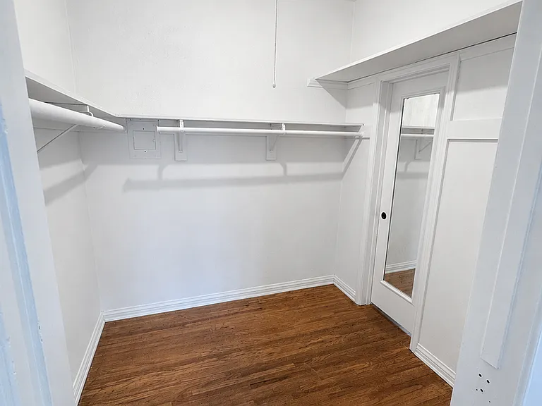 1237 E Santa Clara St — Photo 13