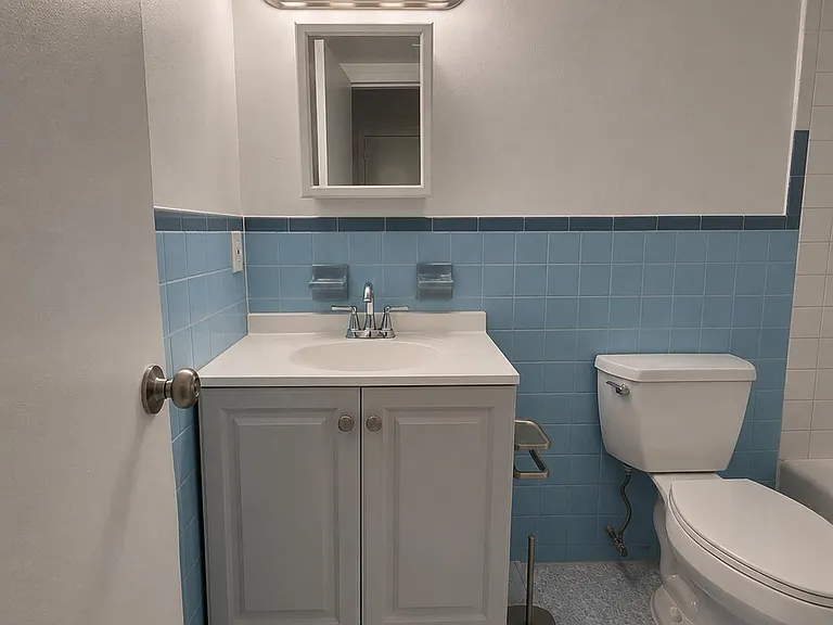 1150 NE 17th Ct #15 — Photo 7