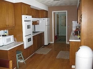 2nd image of 26 Highland St