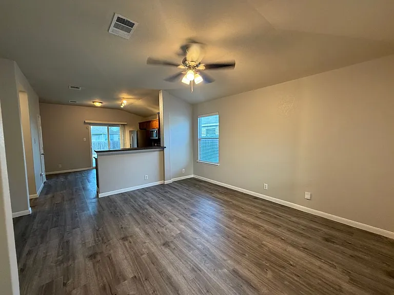 2405 N Ranch Estates Blvd — Photo 4