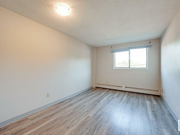 4th image of 5316 118th Ave NW #207