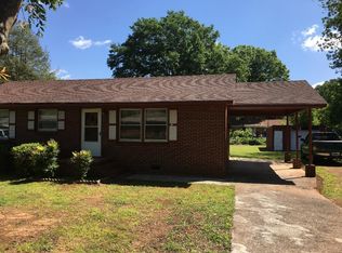 111 Lindsey Dr, Cartersville, GA 30120